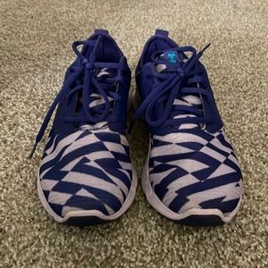 Good quality running shoes, lightly used. Too small for me.